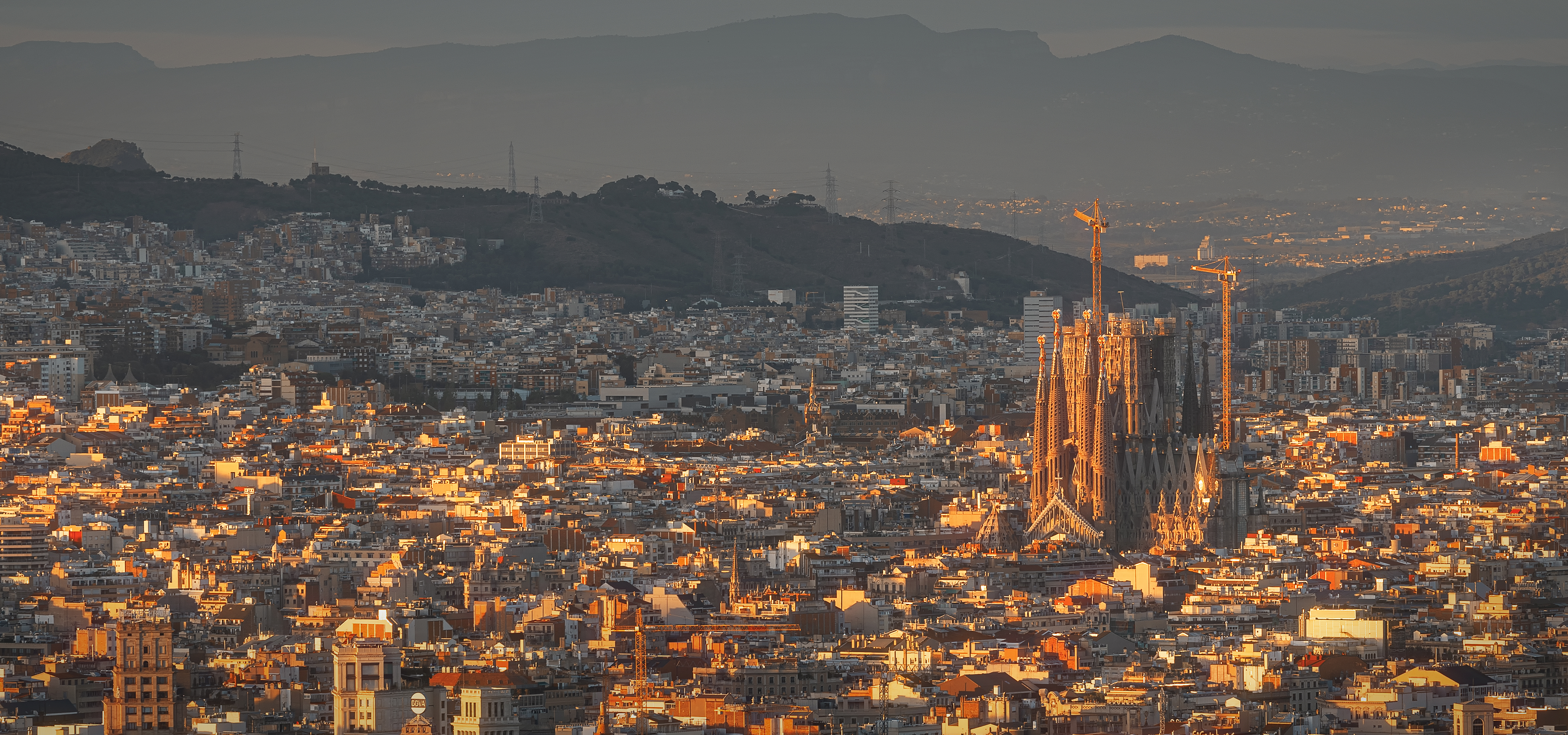 seoPages.ciudades.sections.images.barcelona